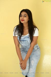 Heroine Neha Deshpande