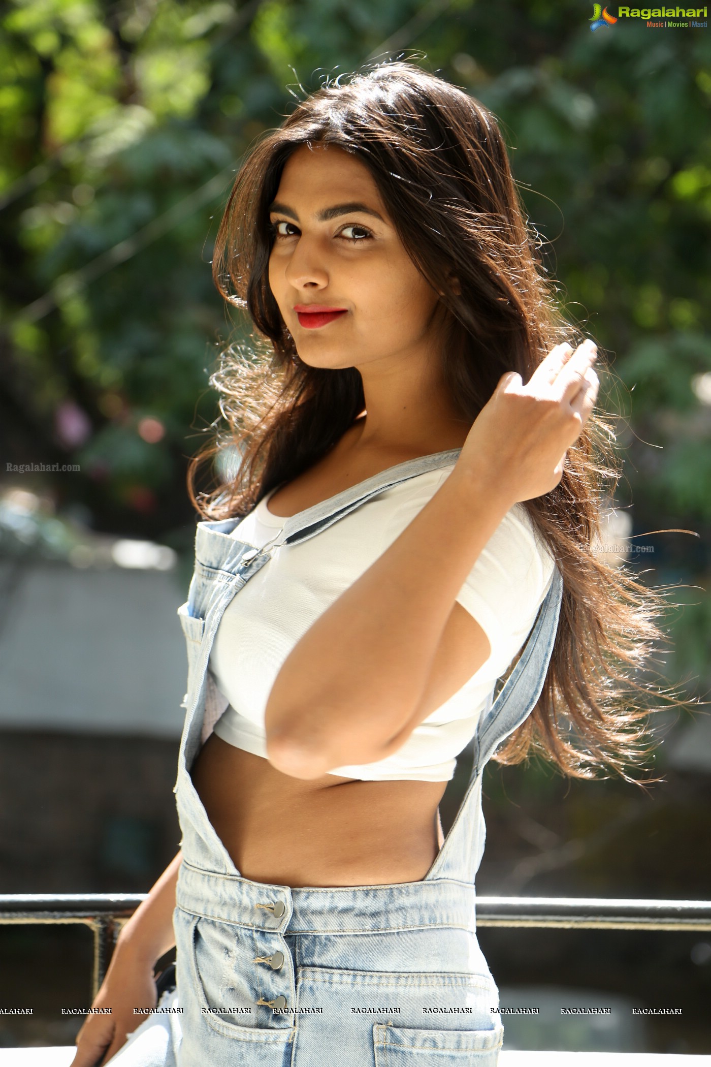 Neha Deshpande (Posters)