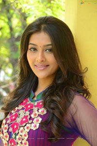 Pooja Jhaveri HQ Photos