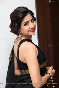 Poonam Kaur Black Saree