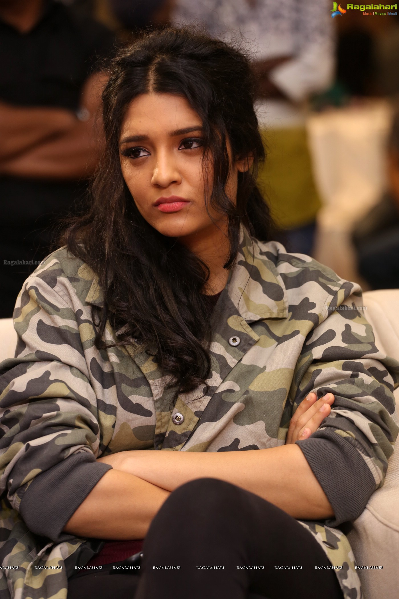 Ritika Singh (Posters)