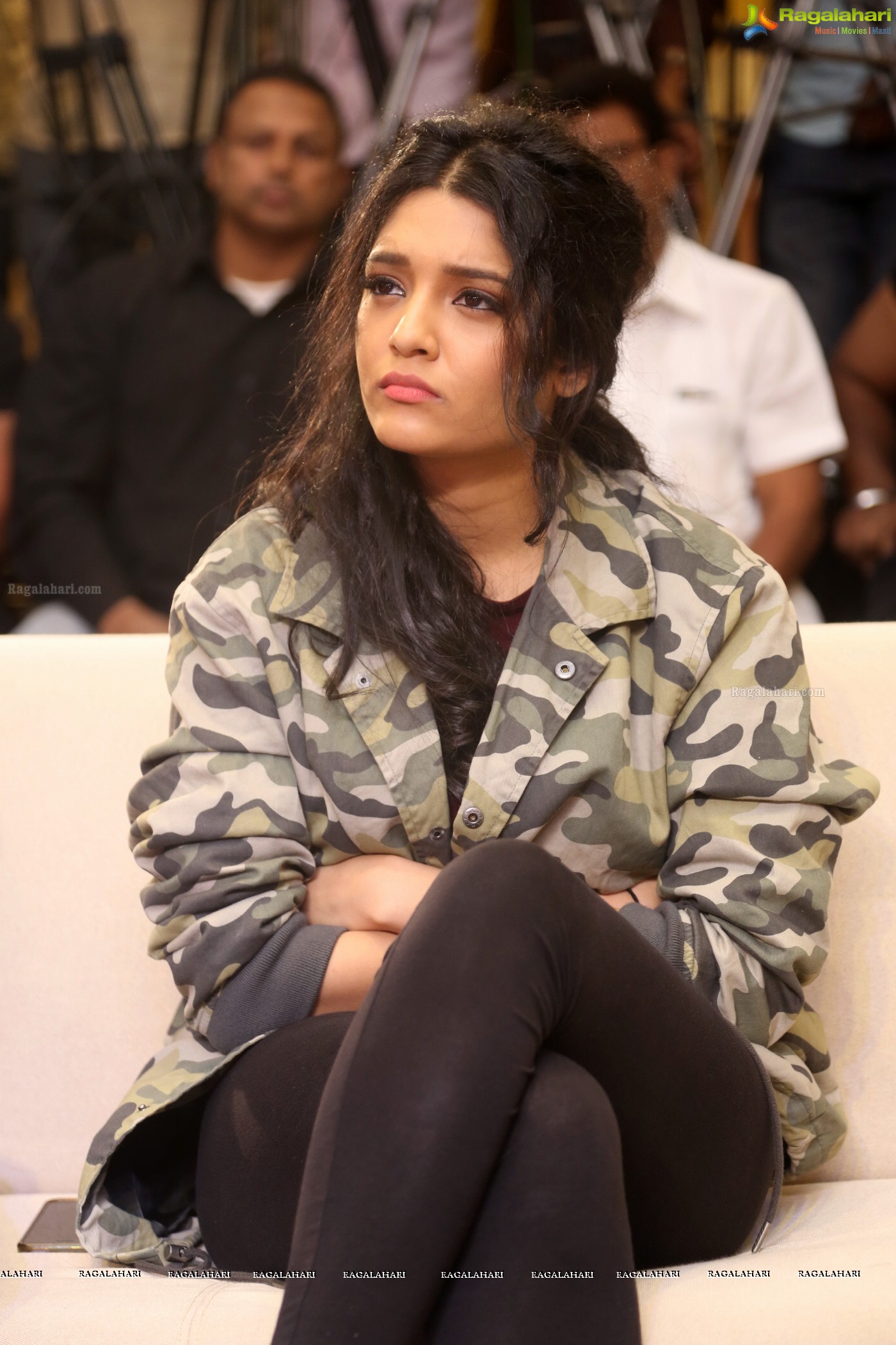 Ritika Singh (Posters)