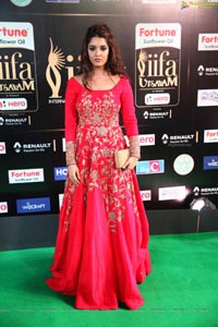 Ritika Singh IIFA 2017