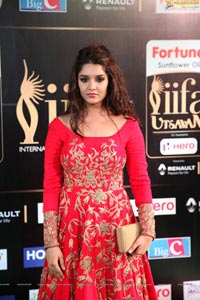 Ritika Singh IIFA 2017