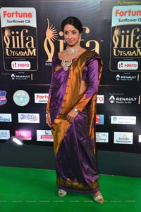 Sanjjanaa IIFA 2017