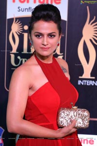 Shraddha Srinath IIFA 2017