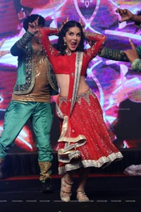 Sunny Leone Dance