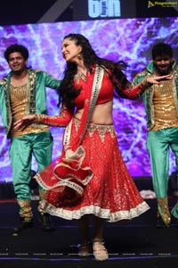 Sunny Leone Dance