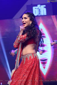 Sunny Leone Dance