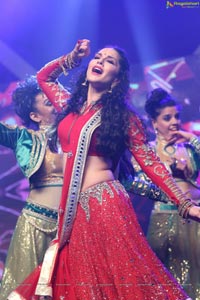 Sunny Leone Dance