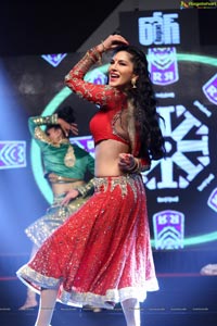 Sunny Leone Dance