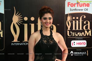 Surbhi IIFA Utsavam 2017