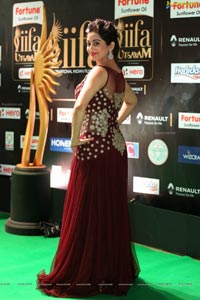 Tejaswini Prakash IIFA Utsavam 2017