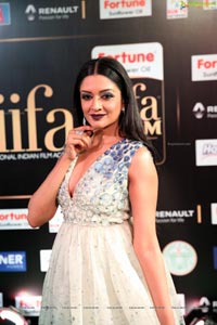 Vimala Raman IIFA 2017