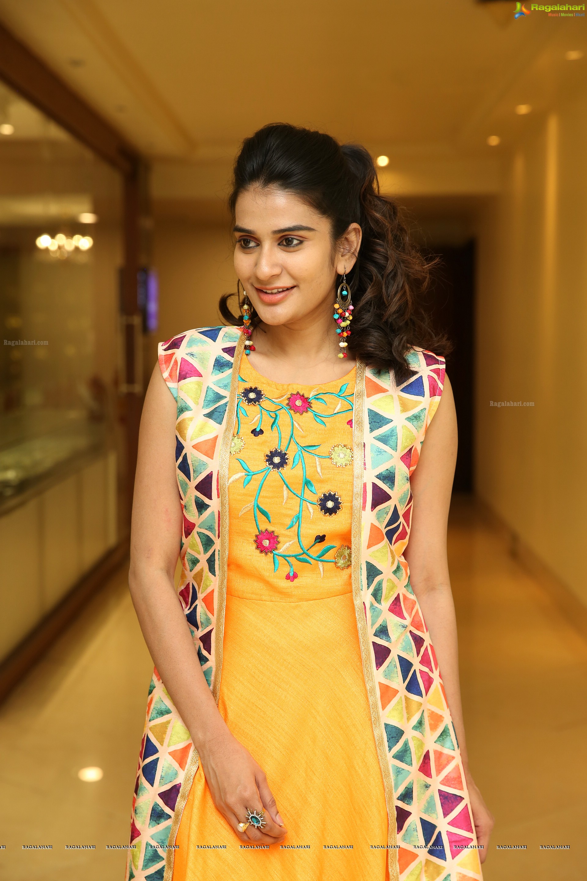 Jenny Honey at Khawaaish Lifestyle Exhibition Launch - HD Gallery