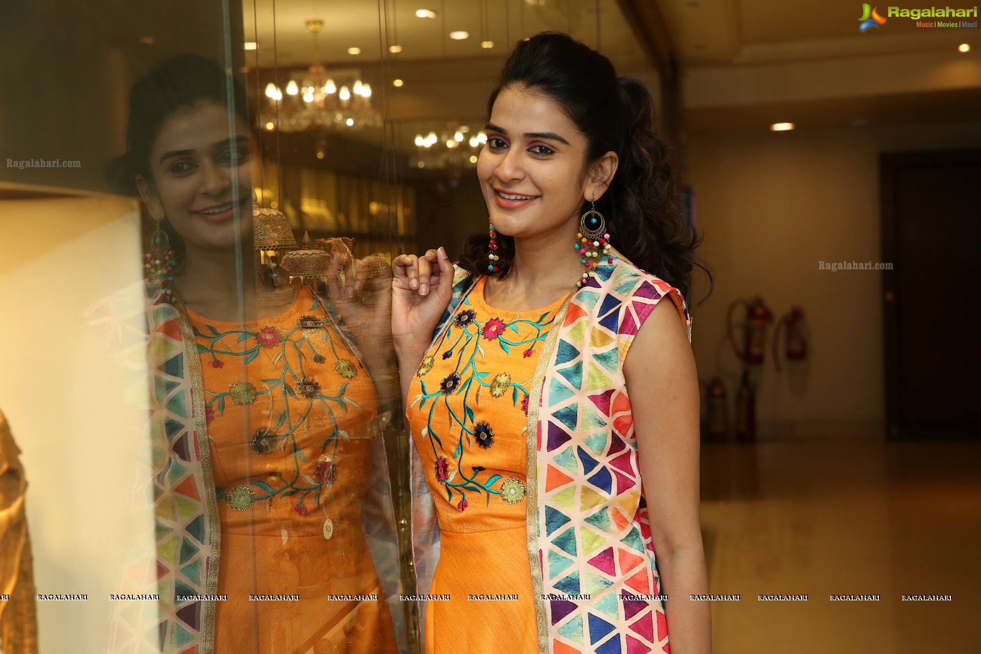 Jenny Honey at Khawaaish Lifestyle Exhibition Launch - HD Gallery