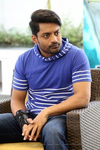 Kalyan Ram HD Photos