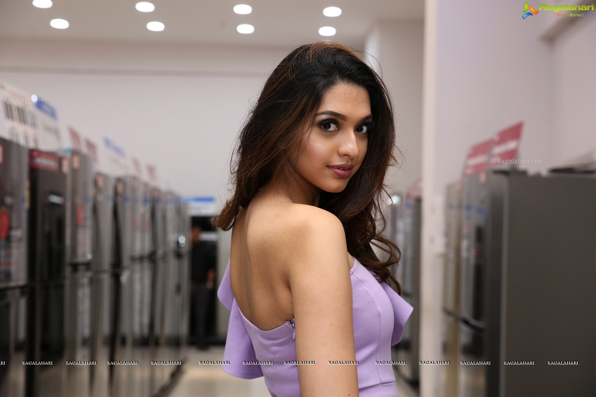 Mannat Singh at Redmi Galaxy Note 5 Unveiling - HD Gallery