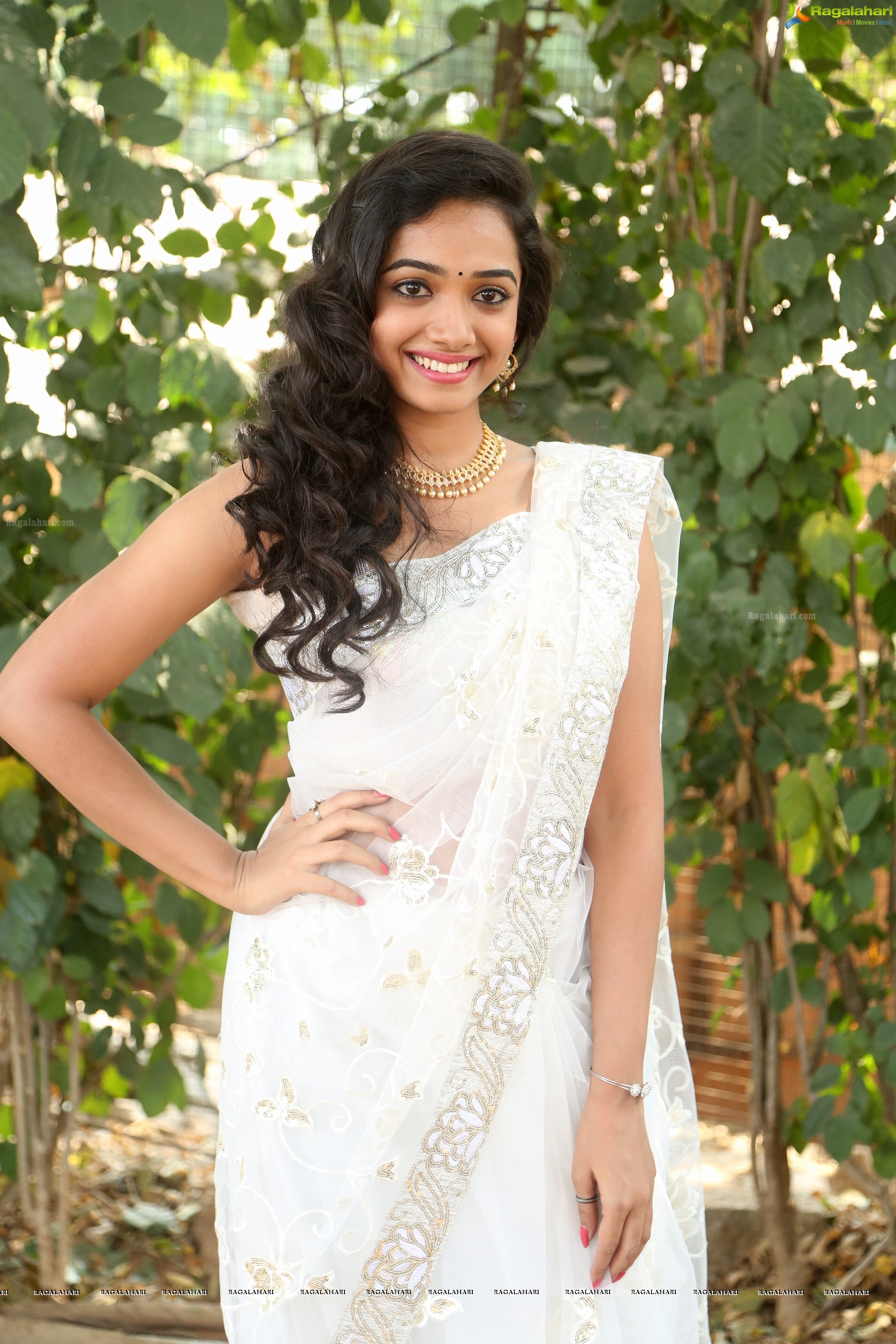 Meghna Mandumula at Tara-Nelu Corporation Production No. 2 Muhurat (High Definition)