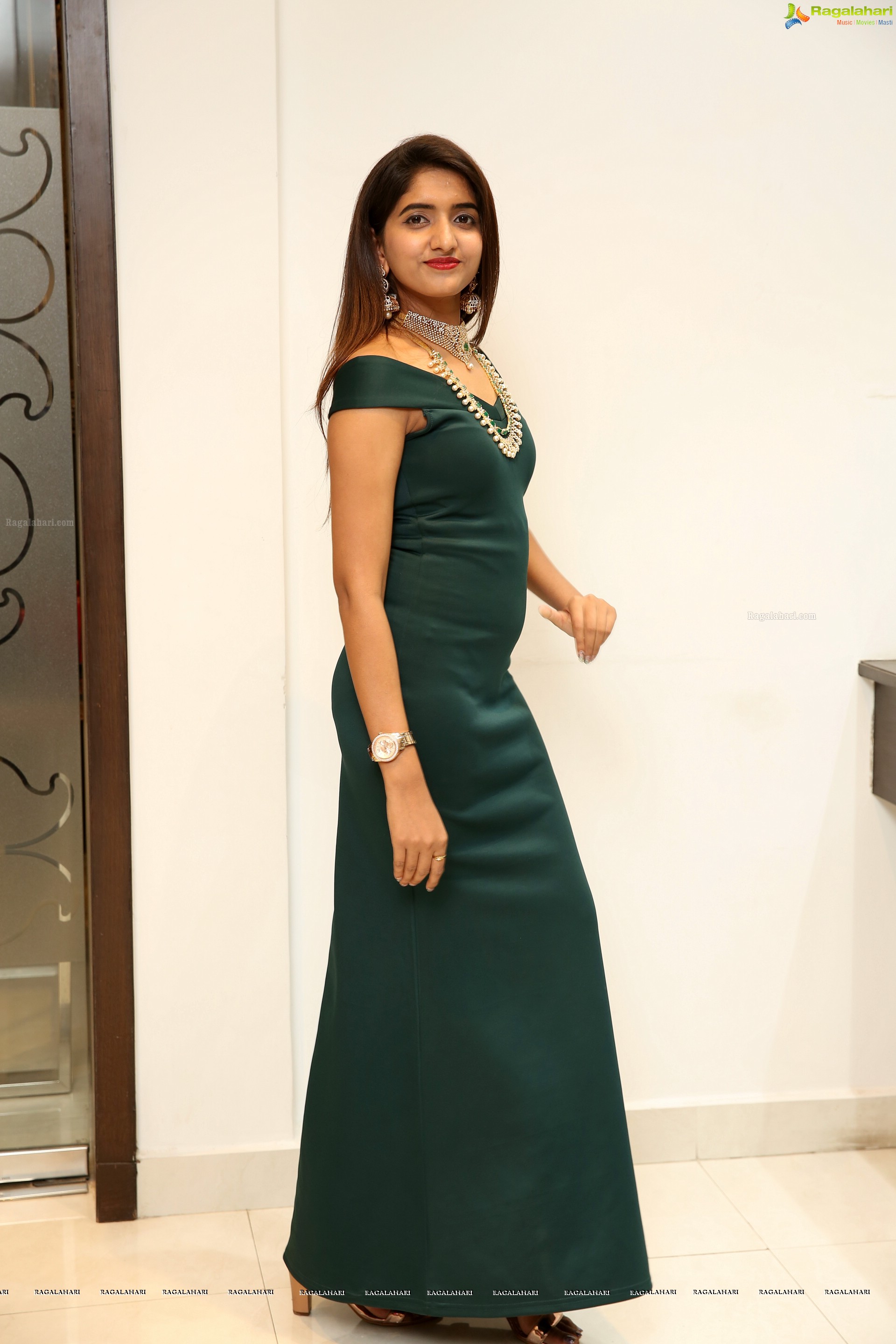 Priya Murthy At Hiya Jewellers' Designer Jewellery Showcase