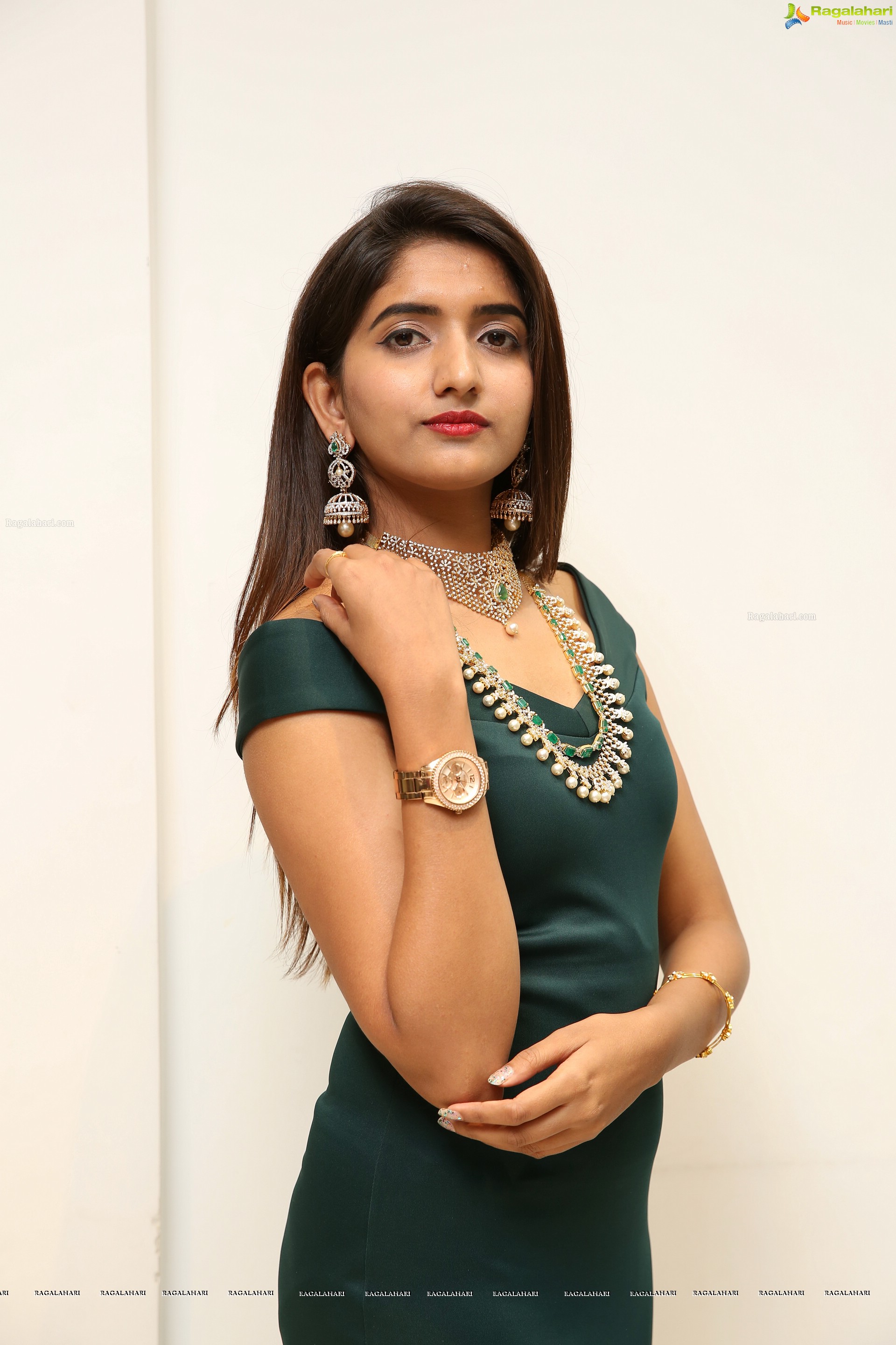 Priya Murthy At Hiya Jewellers' Designer Jewellery Showcase