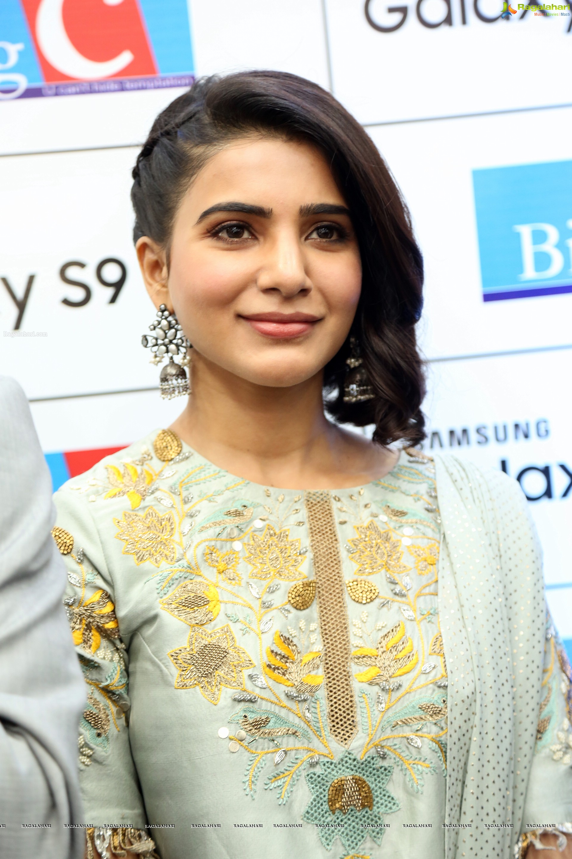 Samantha at Samsung Galaxy S9 launch, HD Gallery