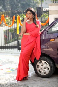 Sowmya Venugopal HD Photos