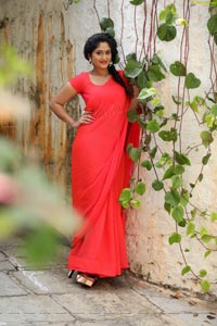 Sowmya Venugopal HD Photos