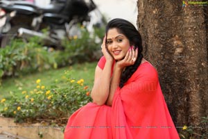 Sowmya Venugopal HD Photos