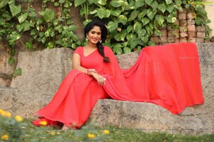 Sowmya Venugopal HD Photos