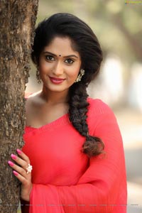 Sowmya Venugopal HD Photos