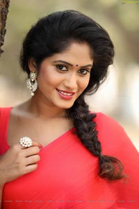 Sowmya Venugopal HD Photos