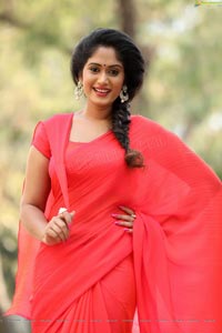 Sowmya Venugopal HD Photos