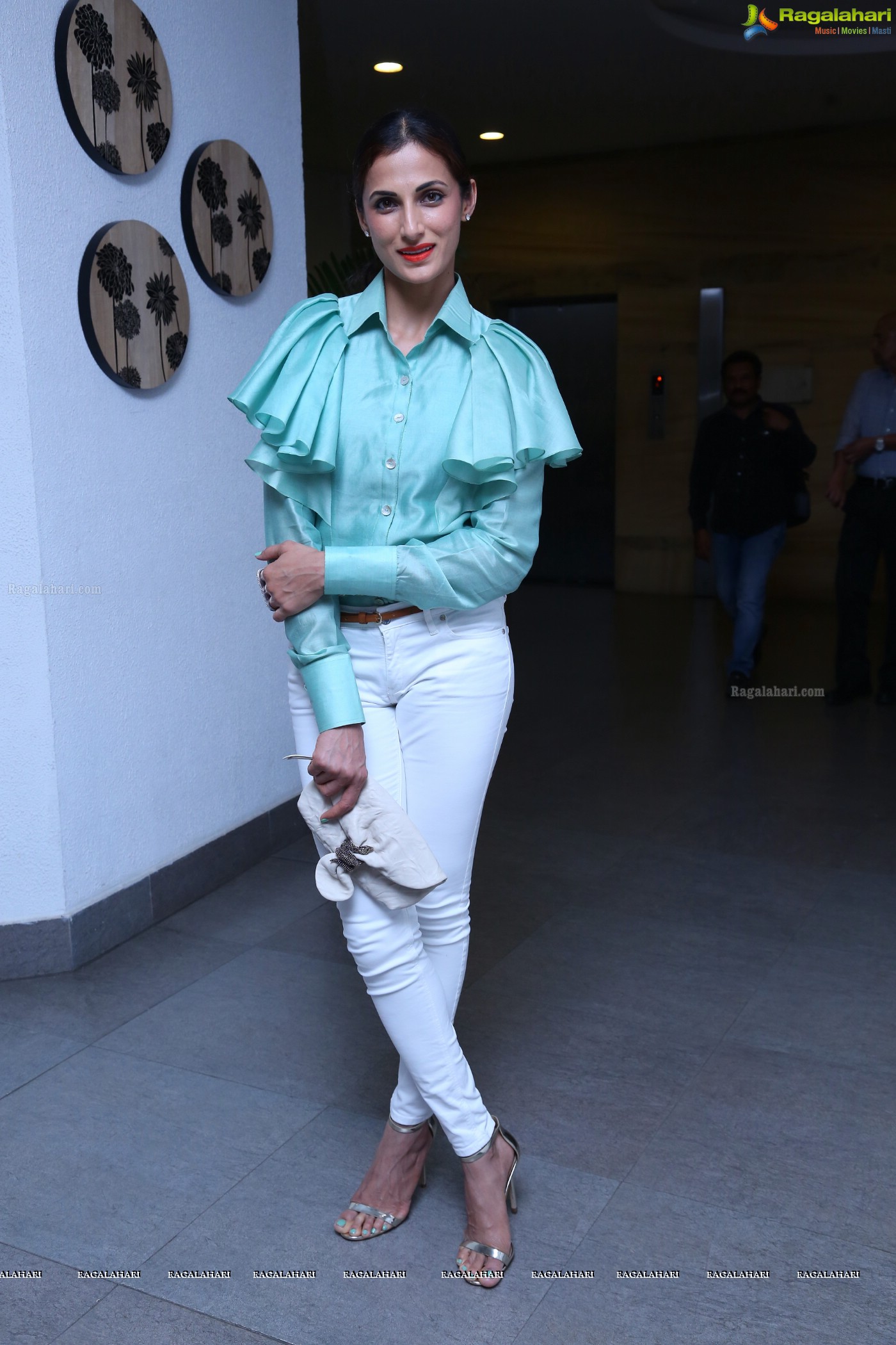 Shilpa Reddy at Magazine NAARI Launch (Posters)