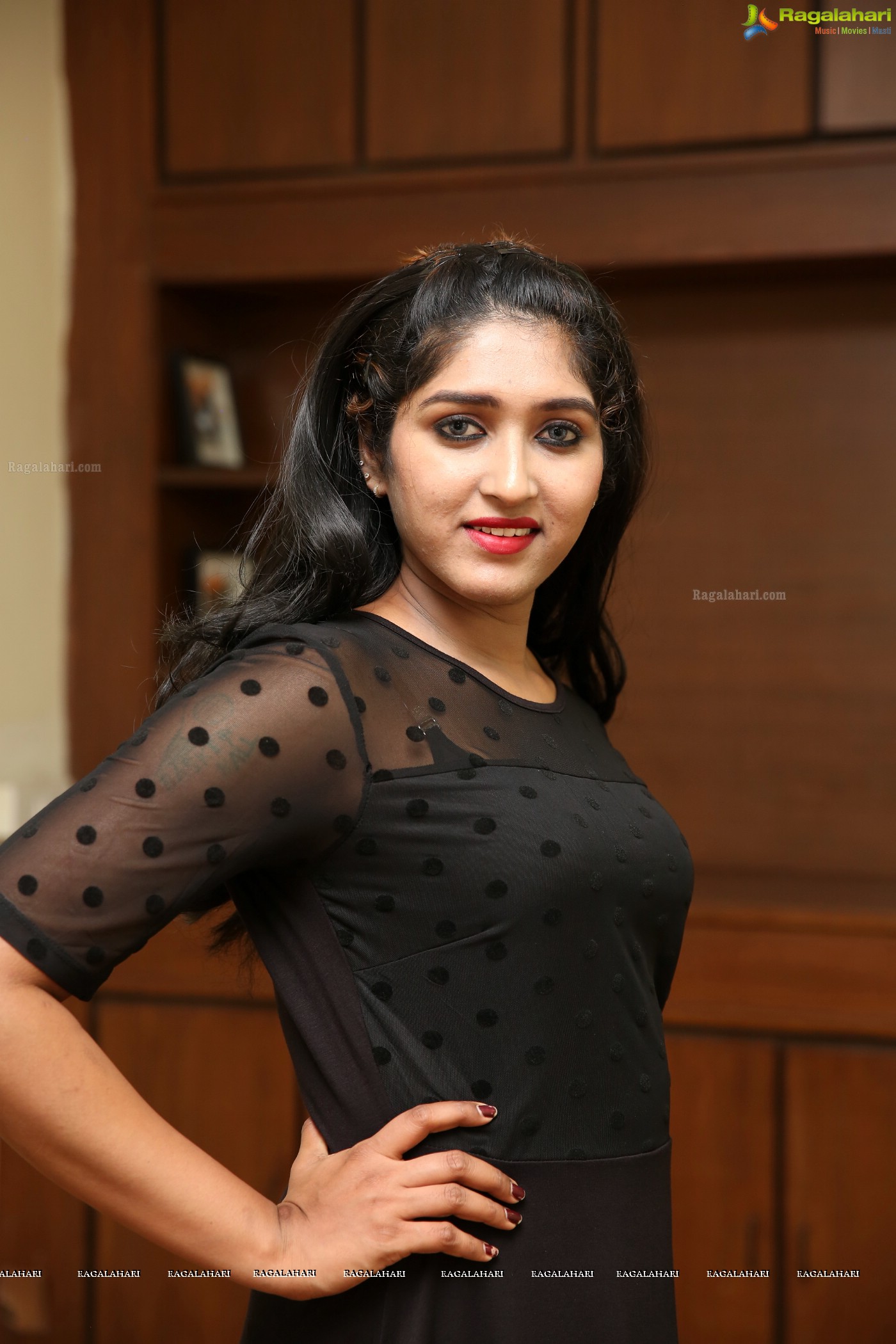 Sowmya At Desire Designer Exhibition Curtain Raiser (Posters)