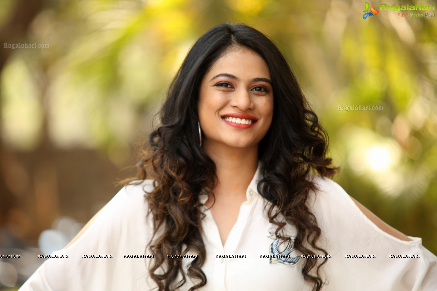 Zara Shah at Aithe 2.0 Pre-Release Event (Posters)