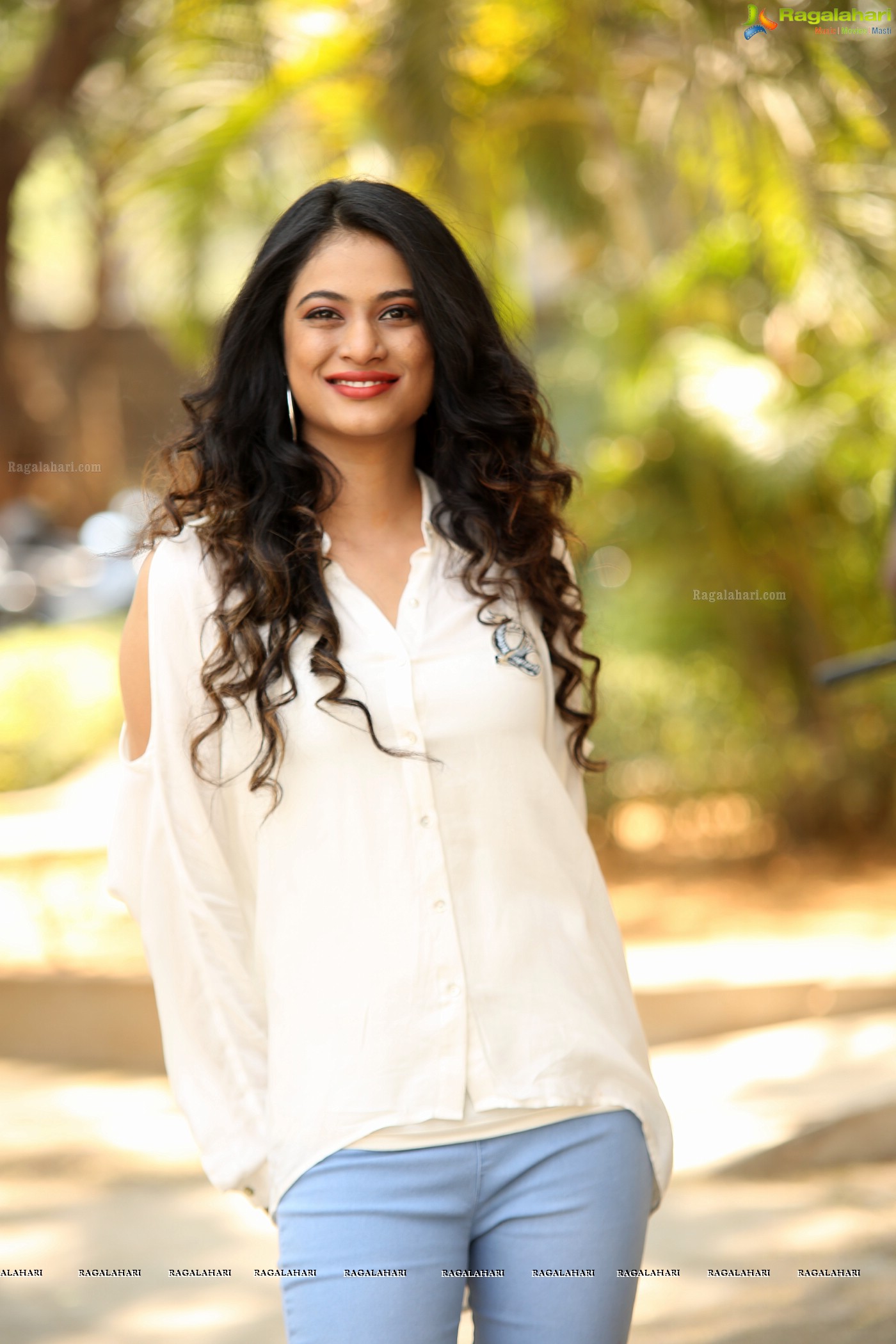 Zara Shah at Aithe 2.0 Pre-Release Event (Posters)