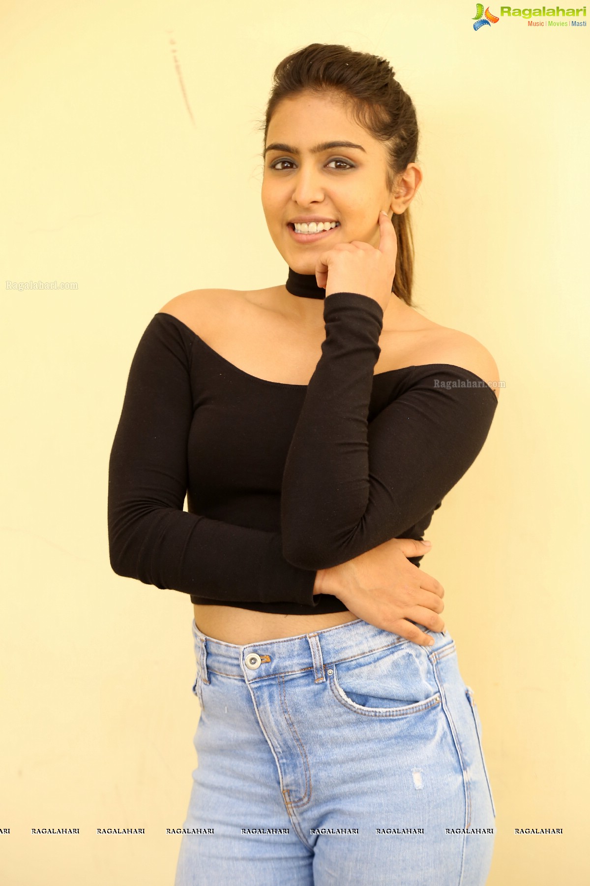 Samyuktha Hegde at Kirrak Party Success Meet