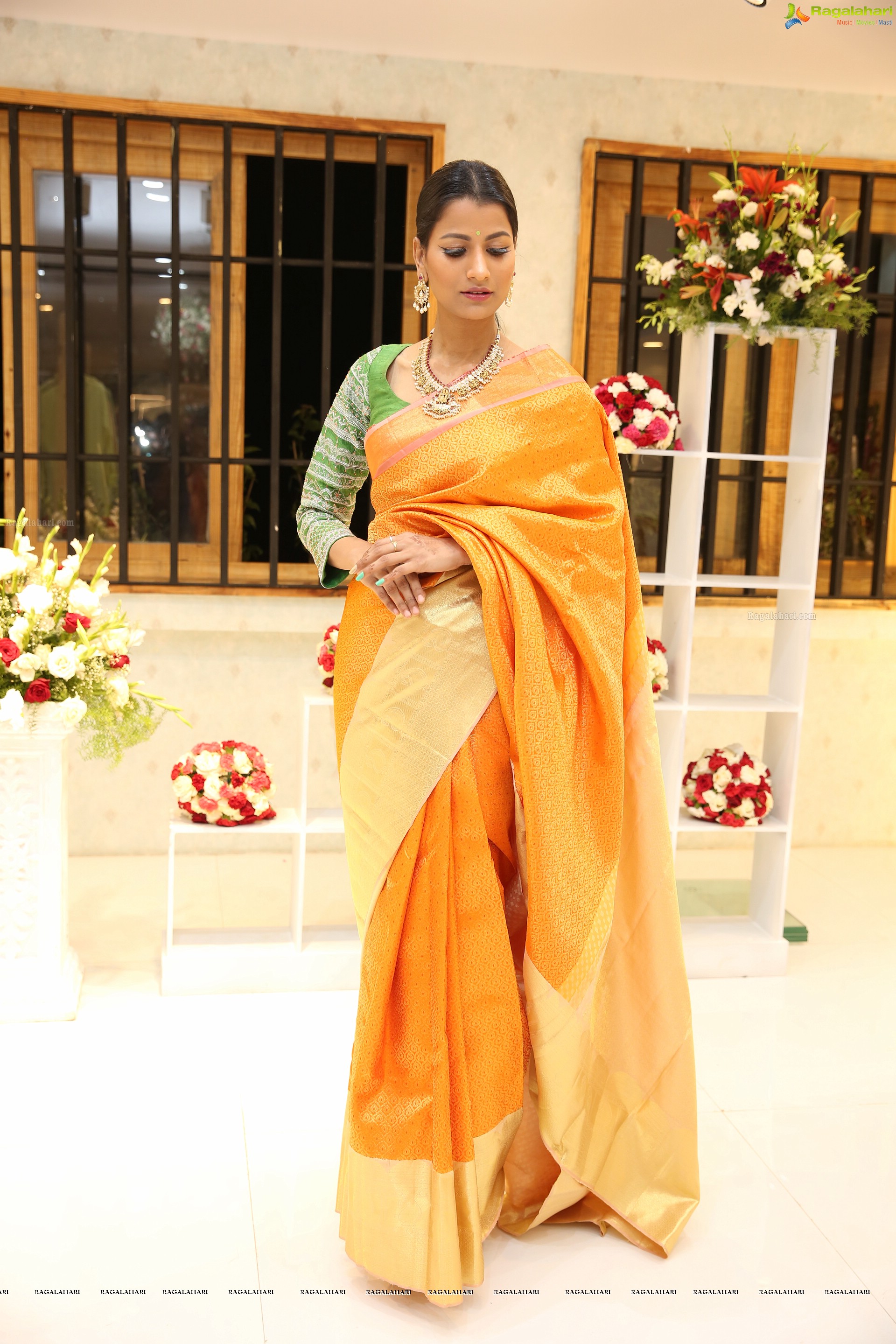 Amita Behara [HD] @ Siddheshwari New Store Launch & Fashion Show