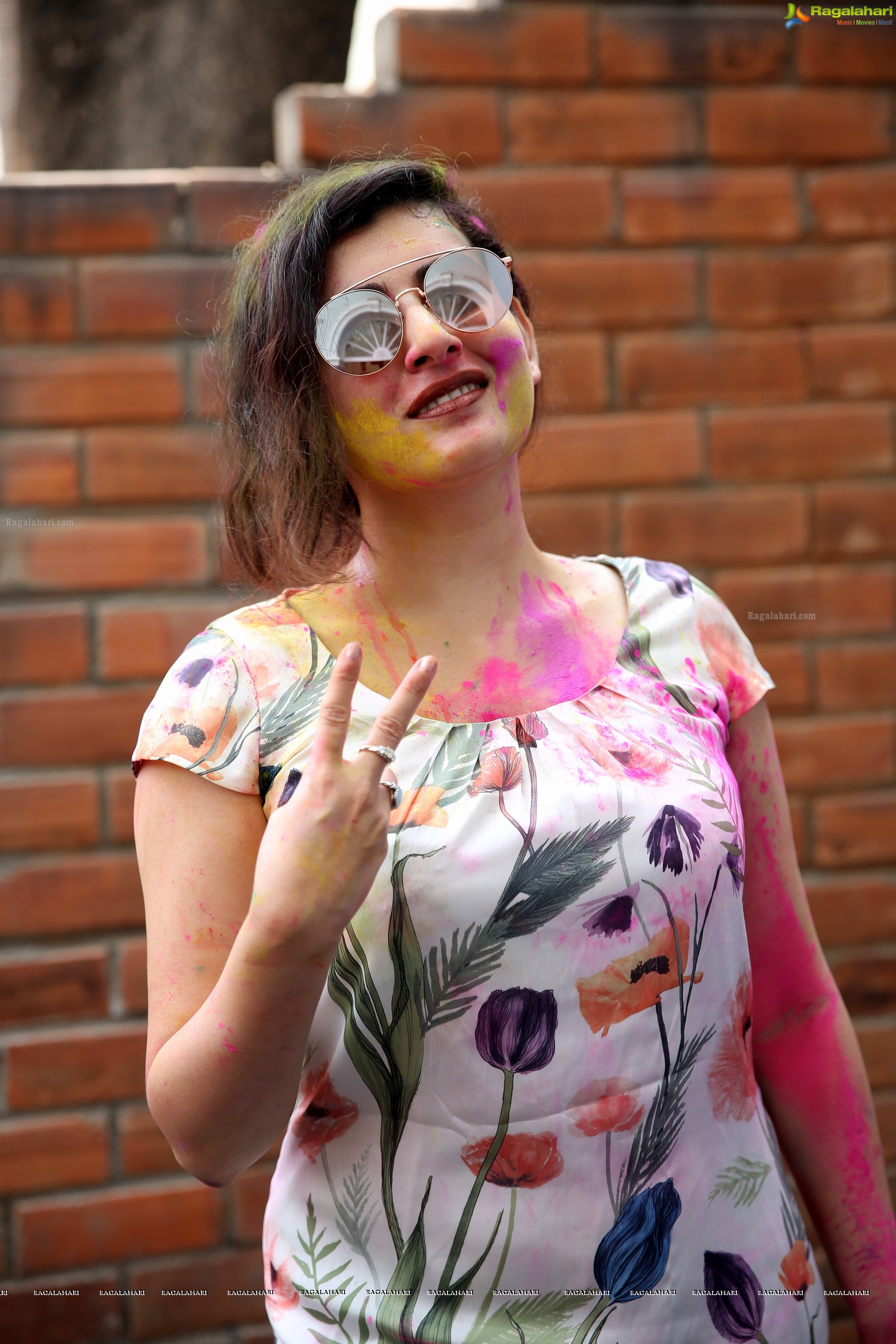 Archana Shastry @ Grand Holi Celebrations 'Holi Hai' By Country Club - HD Gallery