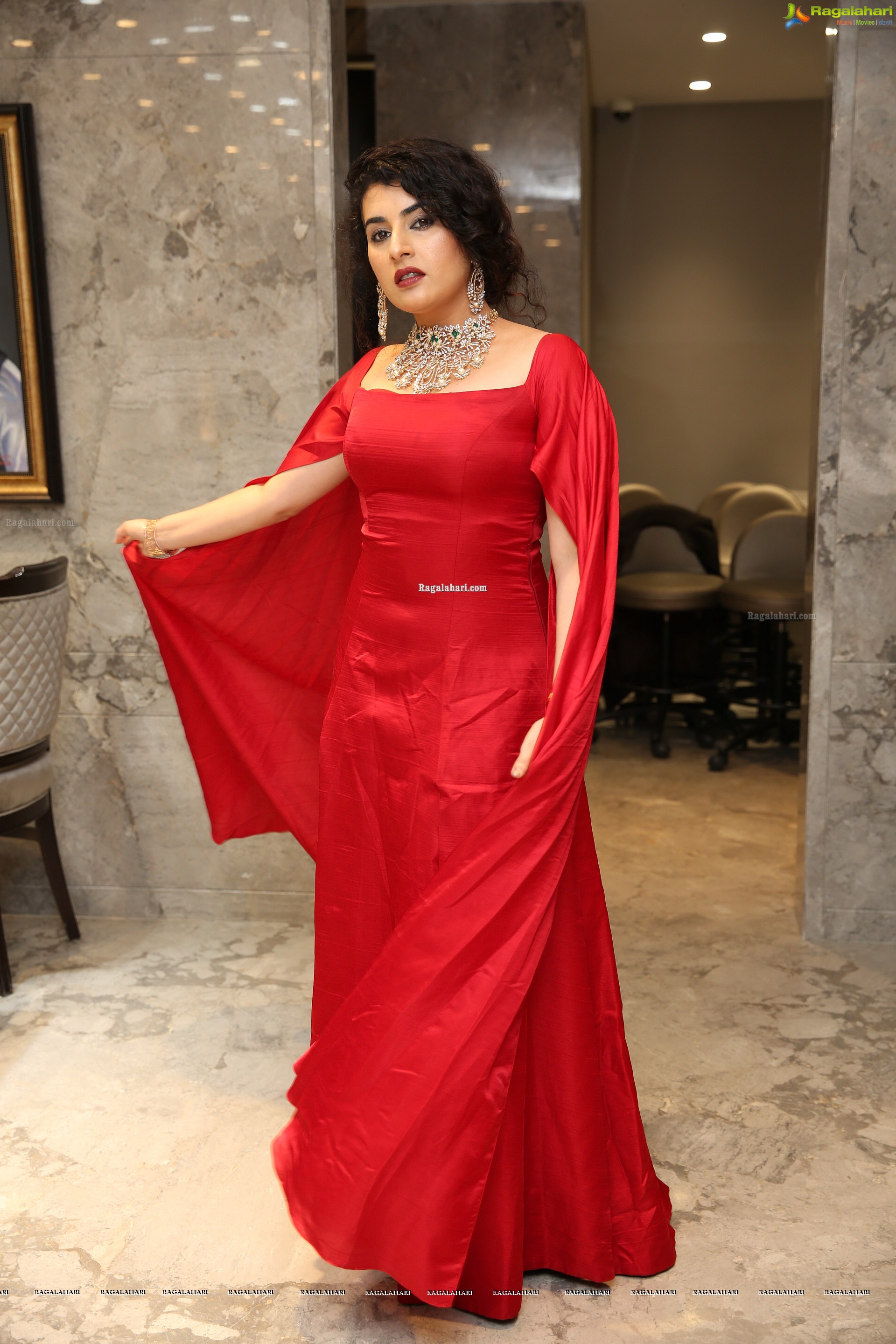 Archana Shastry @ Kalasha Fine Jewels Fashion Show - HD Gallery