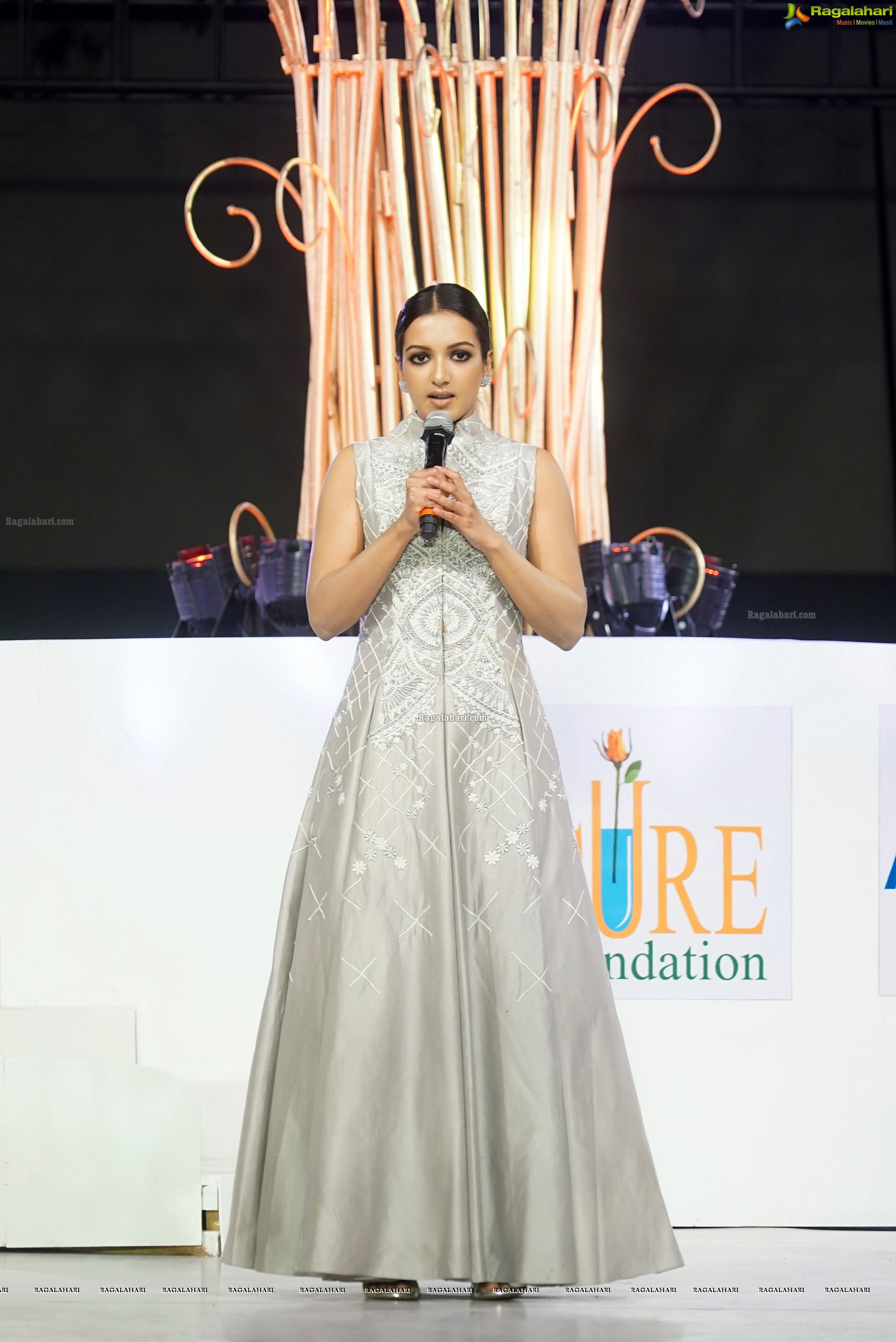 Catherine Tresa [HD] @ ‘Anaika’ - A Fashion Show Spreading Awareness on Women’s Healthcare