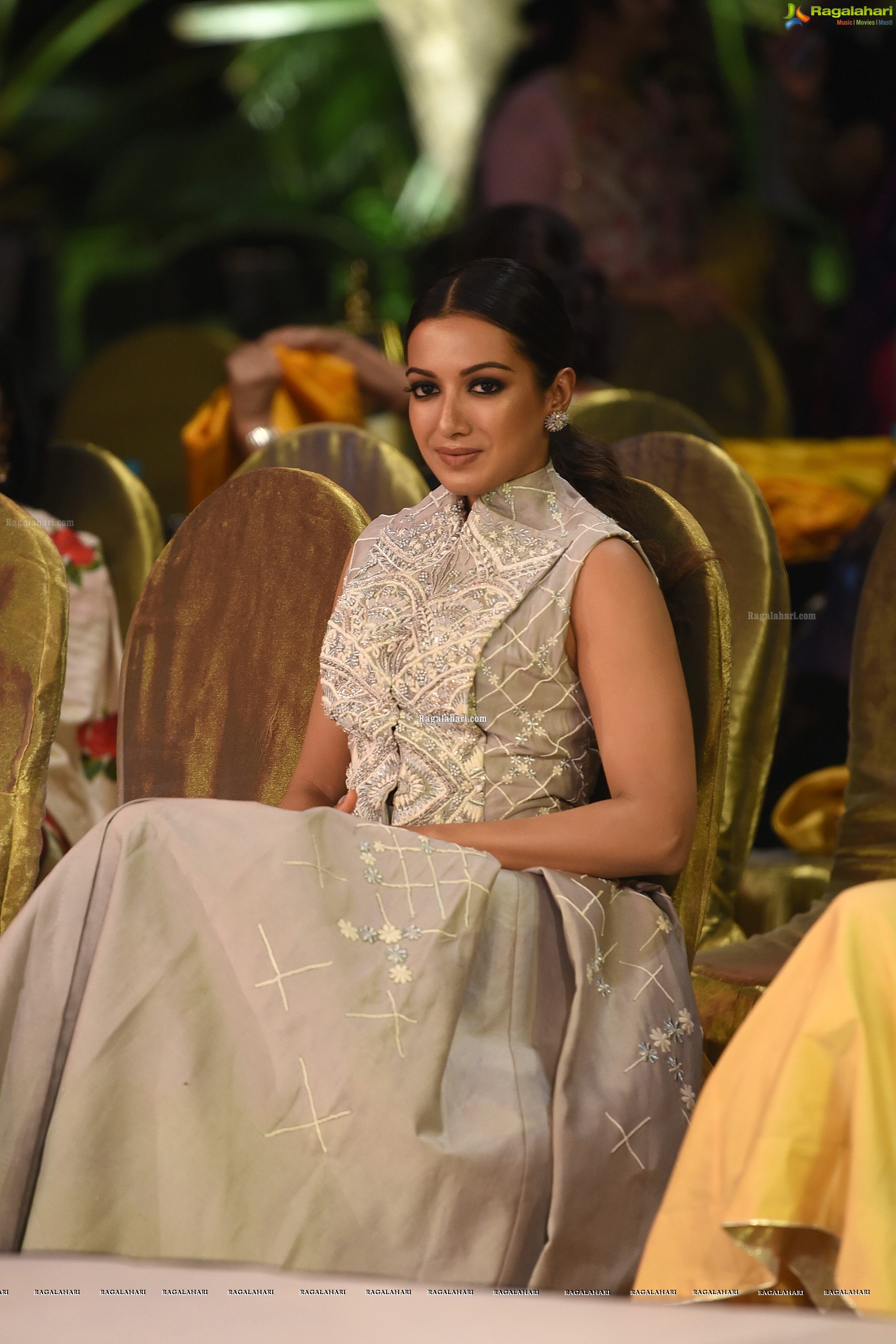 Catherine Tresa [HD] @ ‘Anaika’ - A Fashion Show Spreading Awareness on Women’s Healthcare