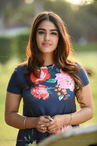 Kavya Thapar Photoshoot