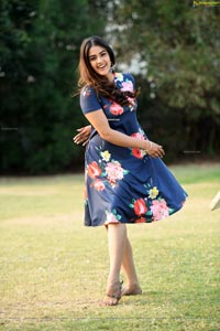 Kavya Thapar Photoshoot