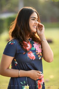 Kavya Thapar Photoshoot