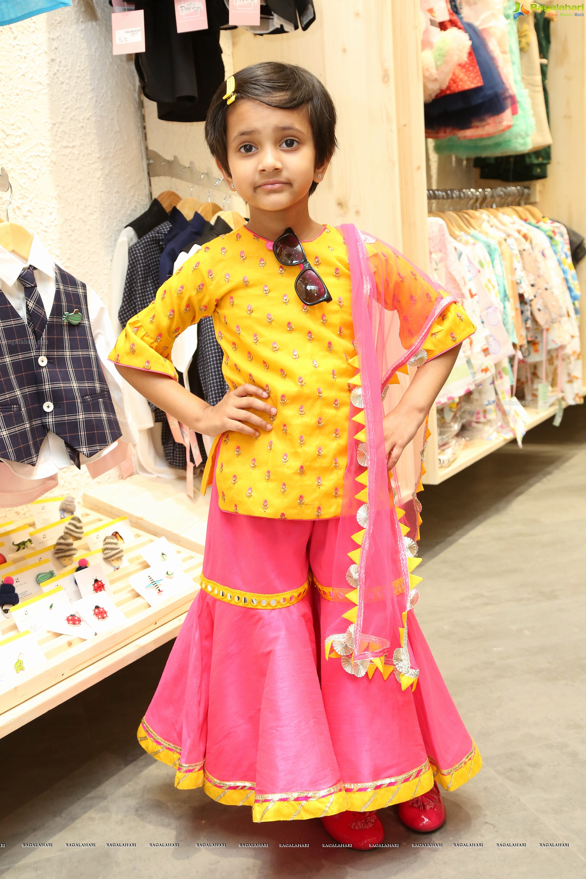 Lakshmi Manchu [HD] @ Peony Kids Grand Opening