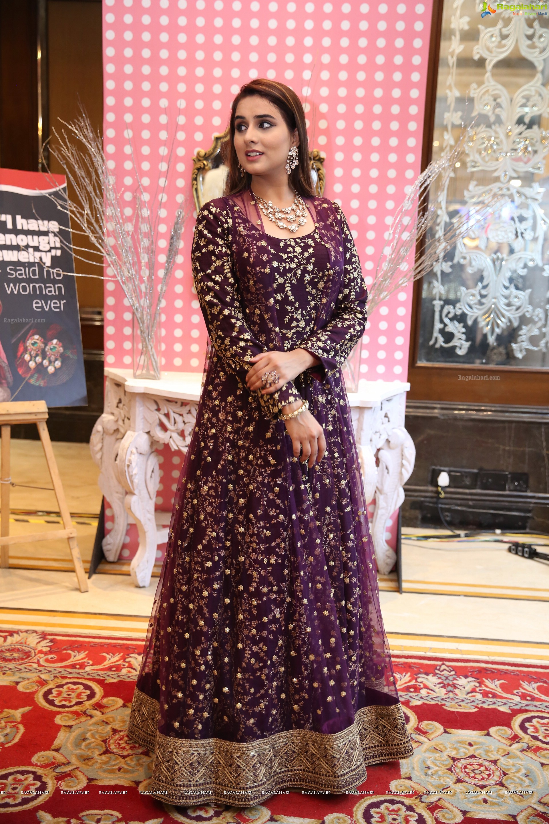 Nikitha Chaturvedi @ The Statement Jewellery Show - HD Gallery