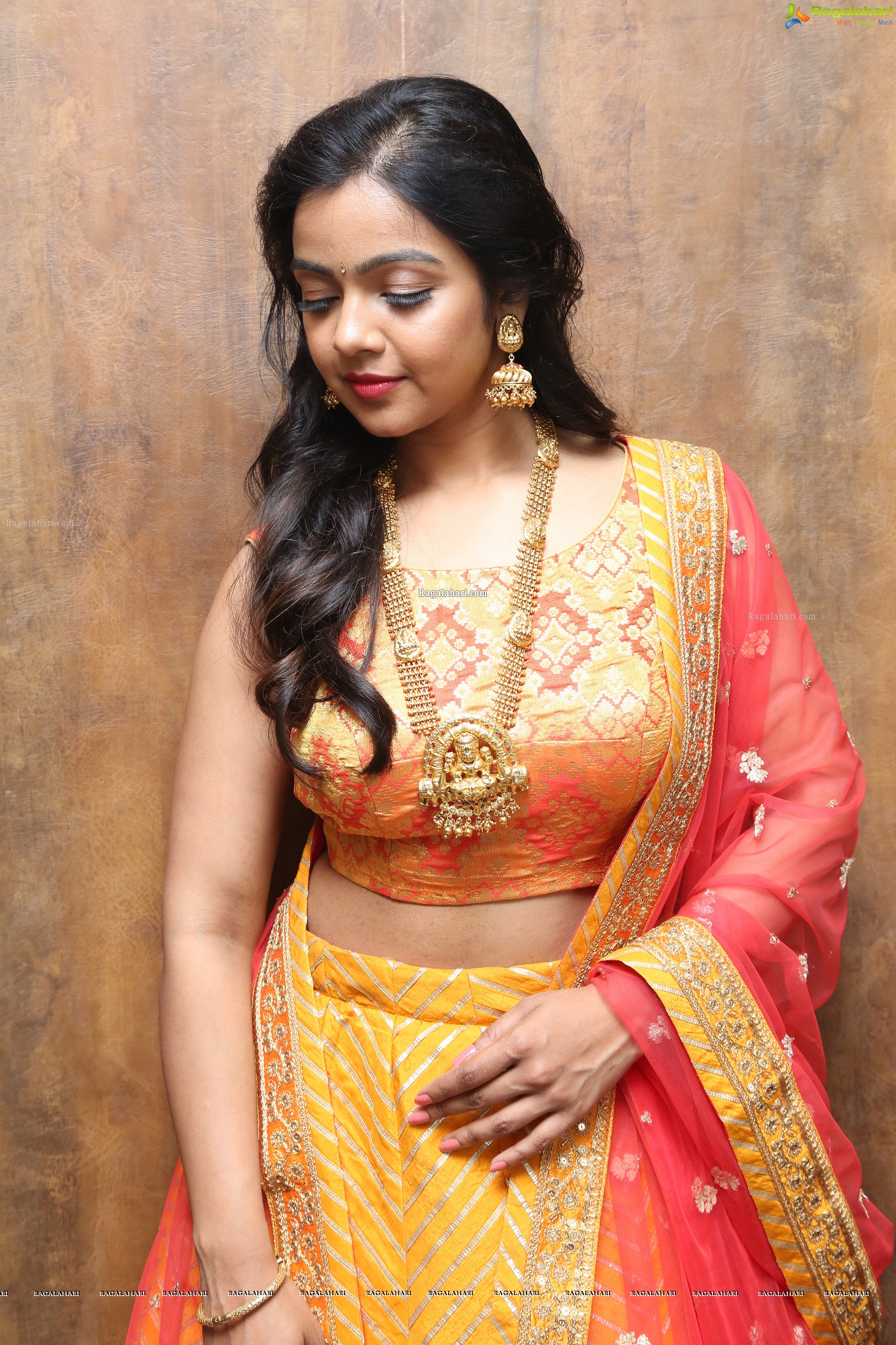 Nithya Shetty [HD] @ Aarna Collections Opening