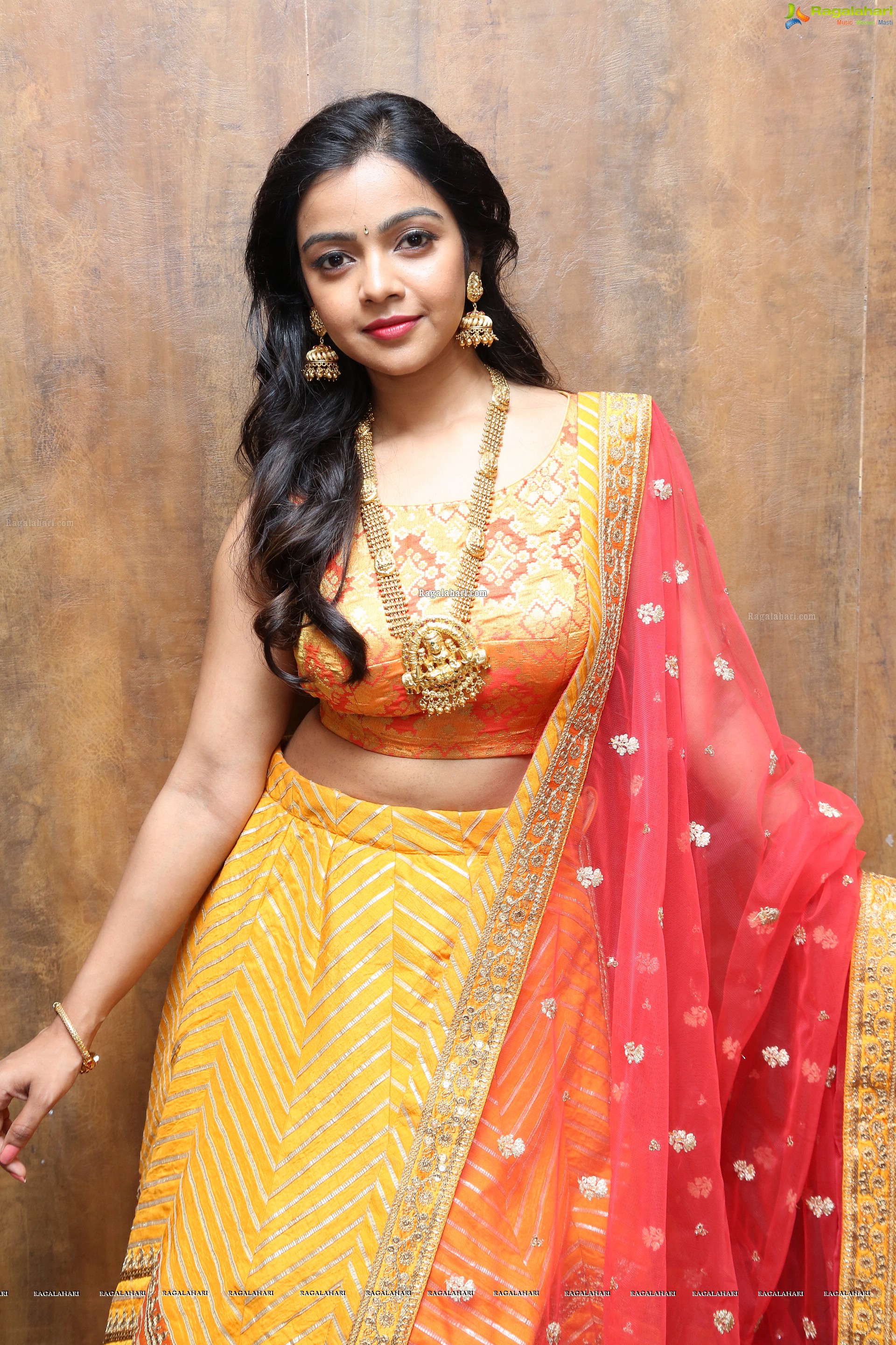 Nithya Shetty [HD] @ Aarna Collections Opening